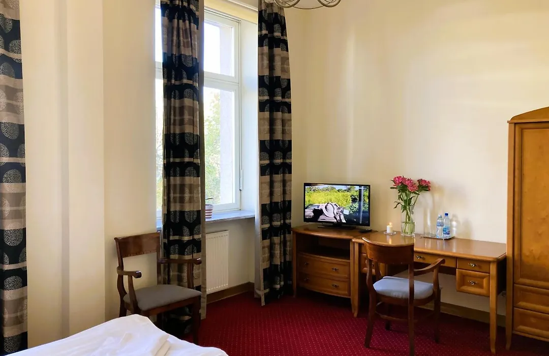 Hotel Łazienkowski-1